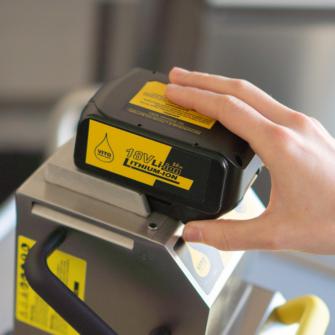 VITO VM Battery è ideale da 1 a 3 friggitrici fino a 20 litri di capacità (quantità residuo: leggero/medio)